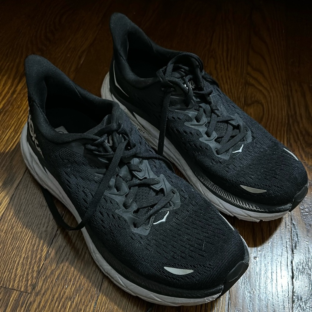 Hoka Clifton 8